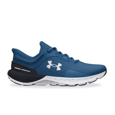under armour charged escape 4 review
